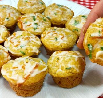 PÃO DE ALHO Delicioso, FÁCIL, Saudável e Sem Farinha de Trigo - Todos Amam!