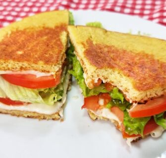 Lanche de 5 MIN com Pão de Alho Fácil, Sem Trigo e Delicioso - Meu preferido!