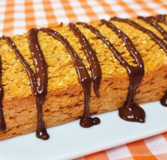 Delicioso, Molhadinho e Saudável! Bolo de Cenoura Sem Açúcar, Trigo e Leite - Fácil e Pouca Caloria