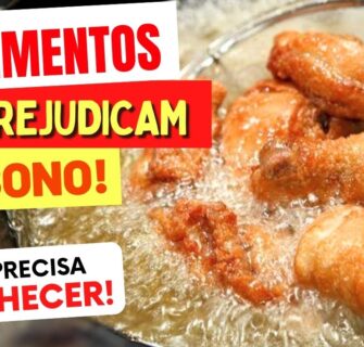 7 ALIMENTOS que estão SABOTANDO SEU SONO sem você saber! Cuidados e Dicas