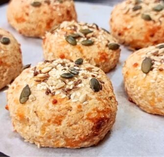 Pão FOFINHO, SAUDÁVEL, SEM TRIGO e DELICIOSO! Fácil e Rápido (Poucos Ingredientes)